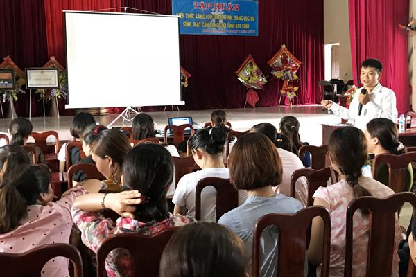 Tập huấn sàng lọc trước sinh, sàng lọc sơ sinh và mất cân bằng giới tính khi sinh cho bà mẹ mang thai