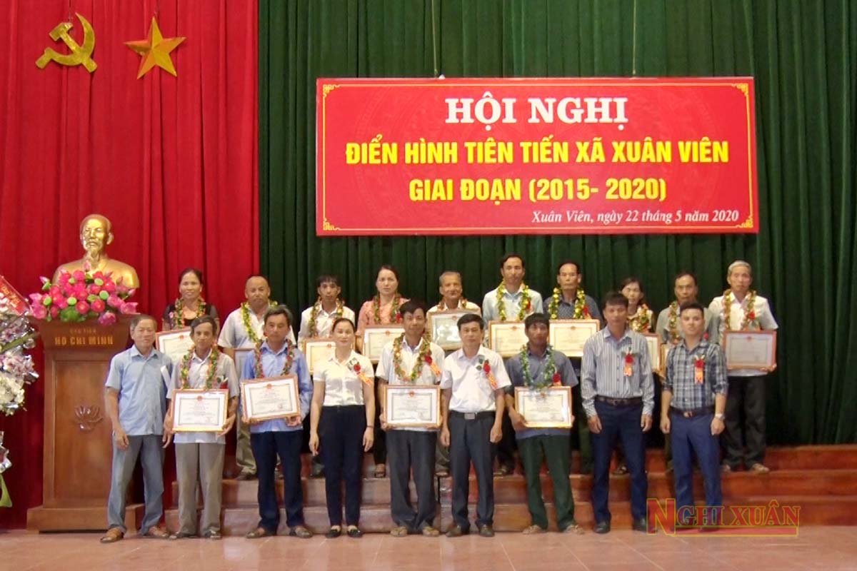 Xuân Viên khen thưởng 21 tập thể, cá nhân điển hình tiên tiến giai đoạn 2015-2020