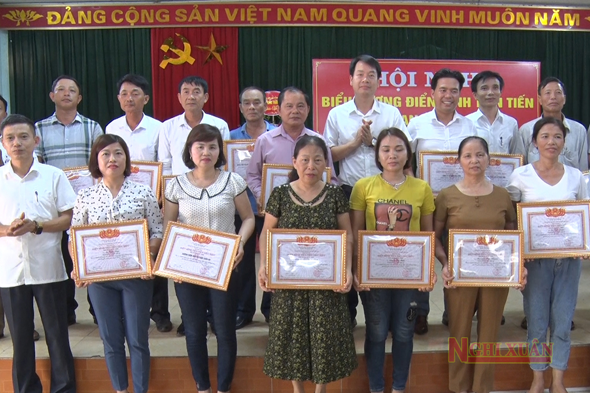 Thị trấn Xuân An khen thưởng 9 tập thể và 11 cá nhân điển hình tiên tiến giai đọan 2015-2020