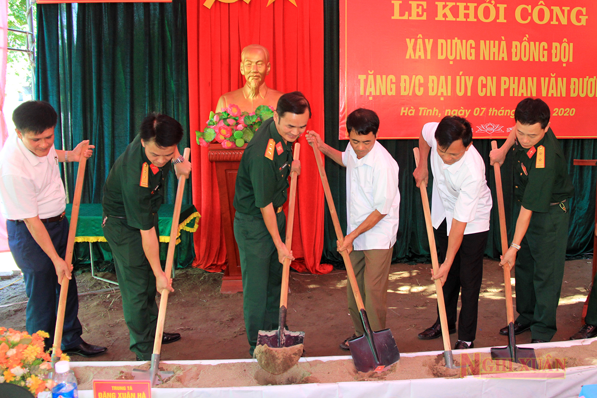 Khởi công xây nhà đồng đội cho quân nhân hoàn cảnh khó khăn ở Xuân Thành