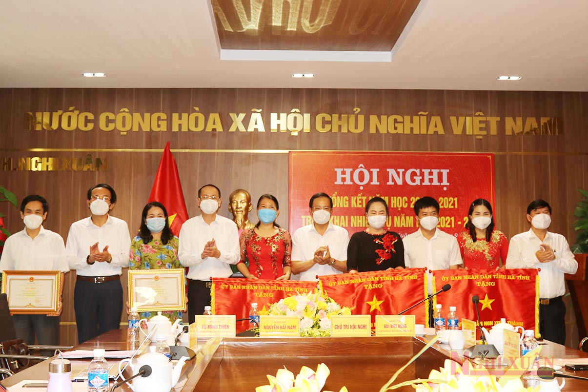 Nâng cao chất lượng dạy và học gắn với việc phòng, chống dịch COVID-19