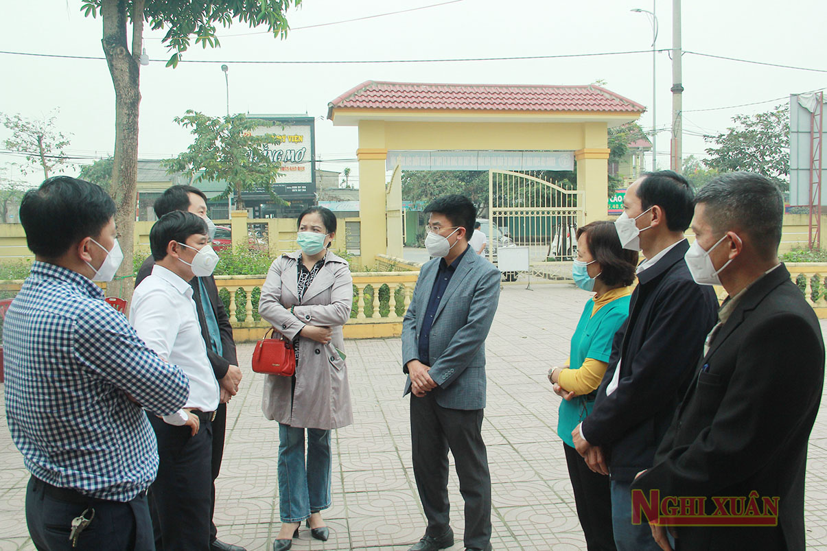 Lãnh đạo Nghi Xuân kiểm tra công tác phòng, chống dịch COVID-19 tại thị trấn Xuân An