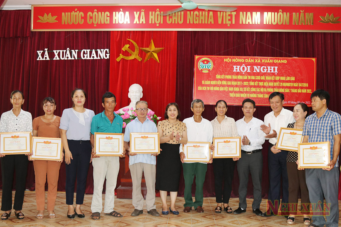 Xuân Giang vinh danh 20 nông dân điển hình trong thi đua sản xuất kinh doanh giỏi