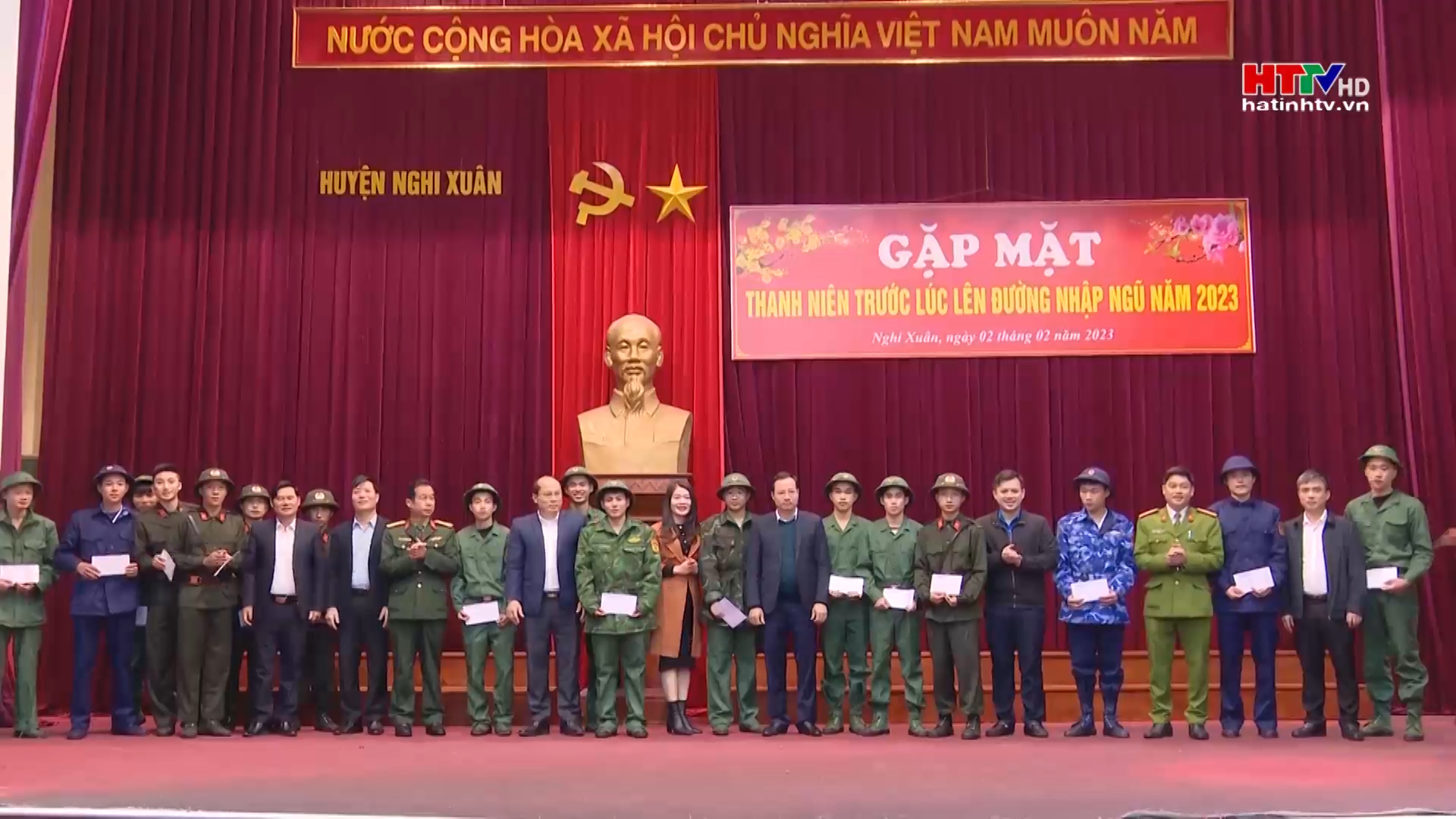 Nghi Xuân gặp mặt các tân binh trước lúc lên đường nhập ngũ