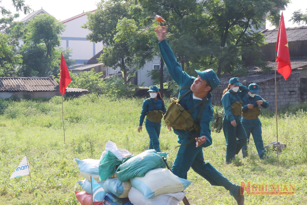 Hội thao huấn luyện chiến đấu của chiến sỹ “sao vuông” cụm 3