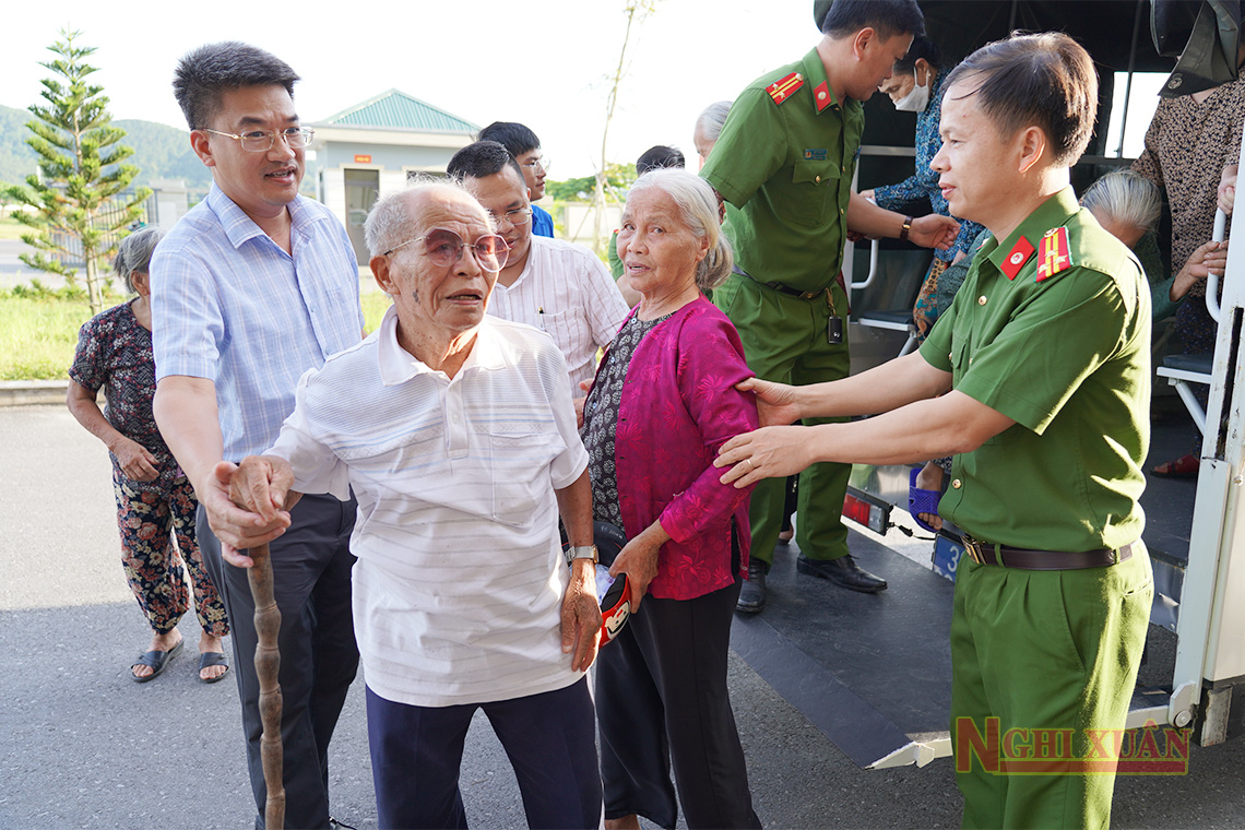 Tăng cường thực hiện việc kích hoạt, sử dụng tài khoản định danh điện tử VNeID